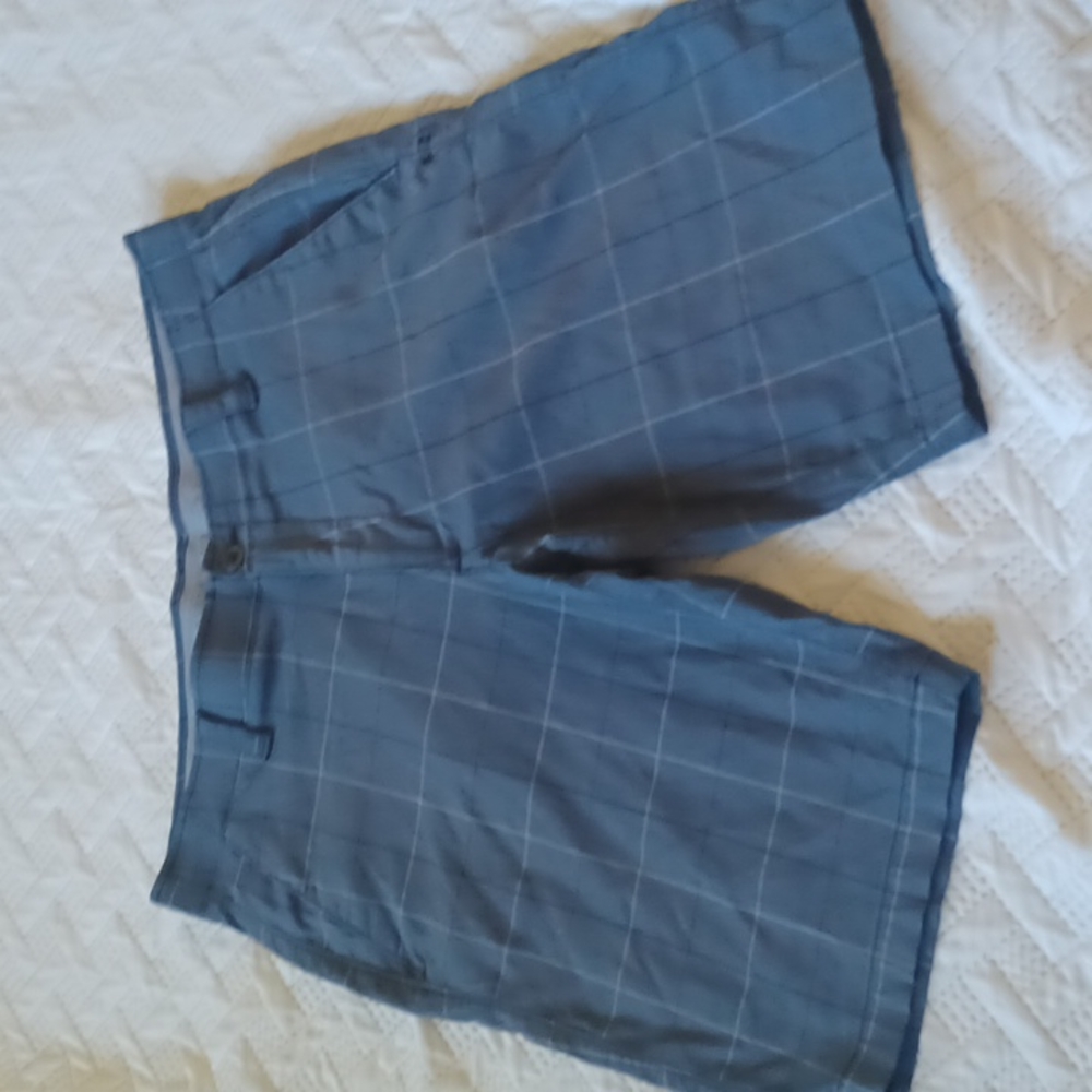 Under Armor men's  heat gear shorts